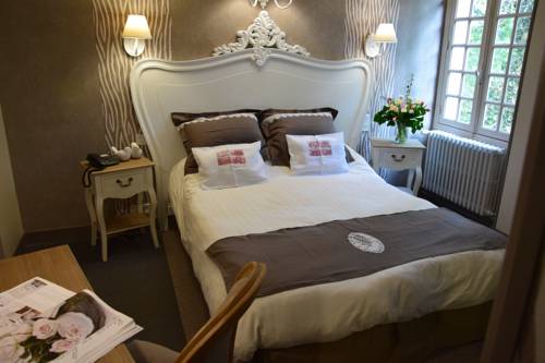 Imagen de la habitación del Hotel Le Petit Relais, Lacave. Foto 11