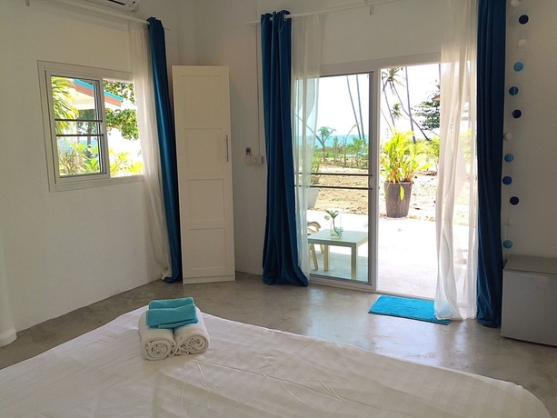 Imagen de la habitación del Hotel Le Petit Saint Tropez. Foto 8