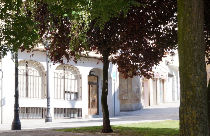 Imagen de los exteriores del Hotel Le Petit, Salamanca. Foto 9