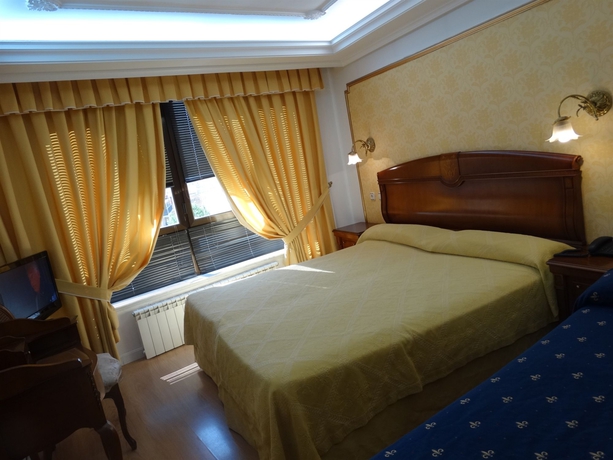 Imagen de la habitación del Hotel Le Petit, Salamanca. Foto 7