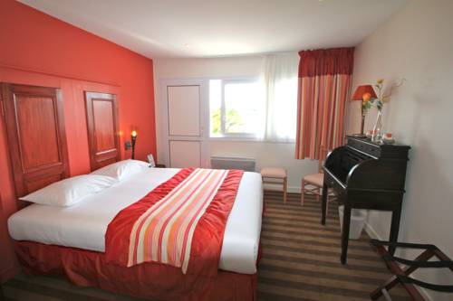 Imagen de la habitación del Hotel Le Peu Breton. Foto 3