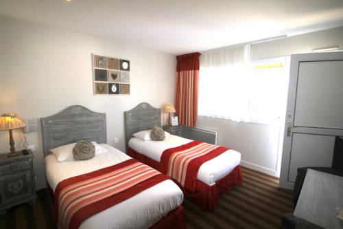 Imagen de la habitación del Hotel Le Peu Breton. Foto 4