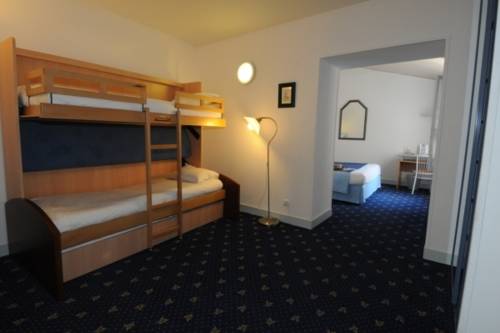 Imagen de la habitación del Hotel Le Peu Breton. Foto 14