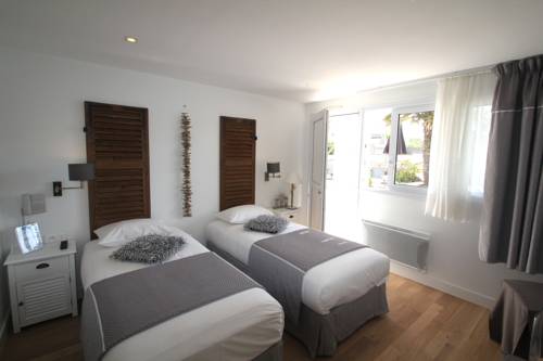 Imagen de la habitación del Hotel Le Peu Breton. Foto 16