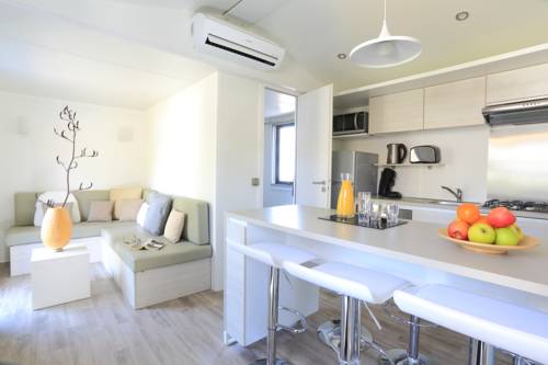 Imagen de la habitación del Hotel Le Phare. Foto 5