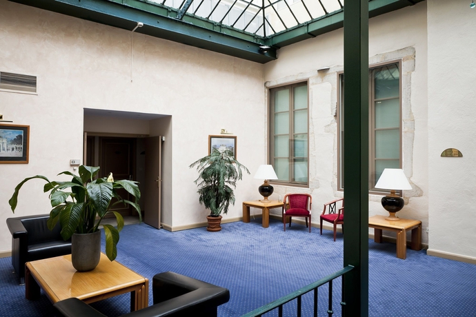 Imagen de los interiores del Hotel Le Phenix. Foto 14