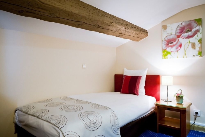 Imagen de la habitación del Hotel Le Phenix. Foto 10