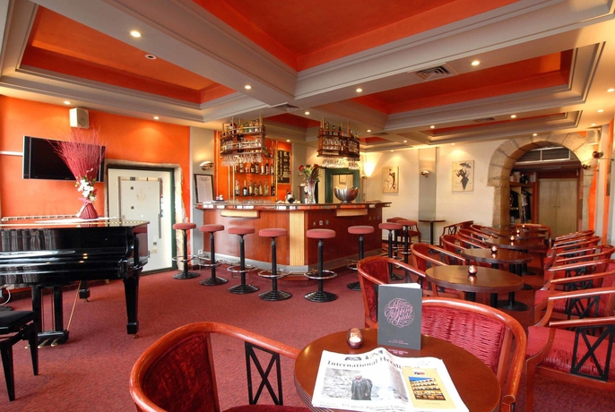 Imagen de los interiores del Hotel Le Phenix. Foto 15