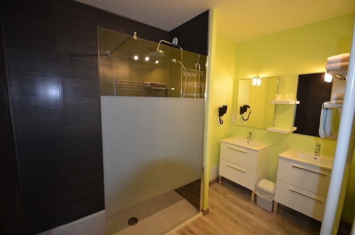 Imagen de la habitación del Hotel Le Picors. Foto 14