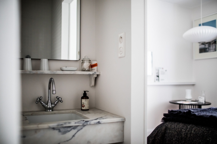 Imagen de la habitación del Hotel Le Pigalle. Foto 13