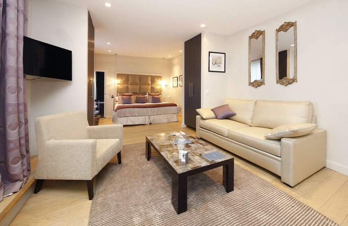 Imagen de la habitación del Hotel Le Pigonnet. Foto 4