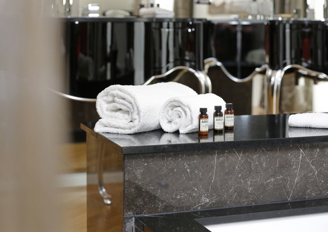 Imagen de la habitación del Hotel Le Pigonnet. Foto 9