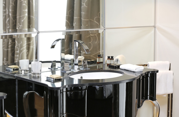 Imagen de la habitación del Hotel Le Pigonnet. Foto 11