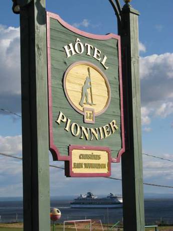 Imagen de la habitación del Hotel Le Pionnier. Foto 2