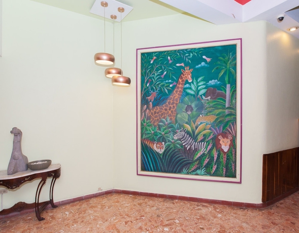 Imagen de los interiores del Hotel Le Plaza. Foto 16