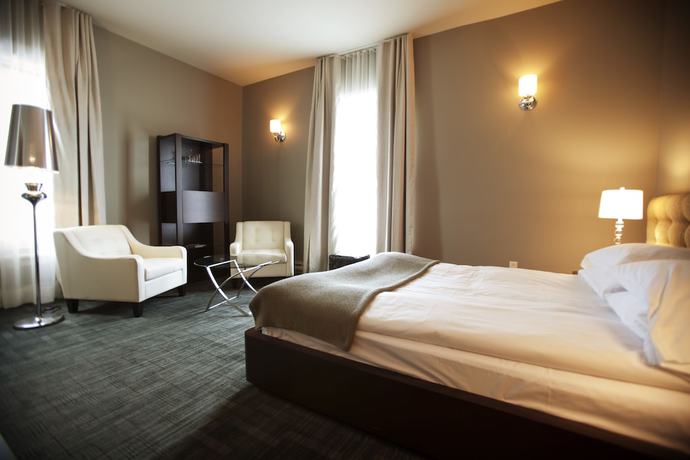 Imagen de la habitación del Hotel Le Pleasant H&ocirc;tel. Foto 4