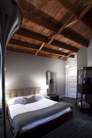 Imagen de la habitación del Hotel Le Pleasant H&ocirc;tel. Foto 7