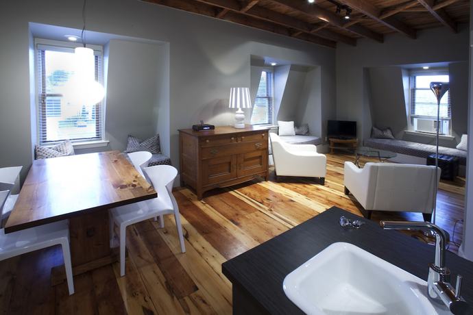 Imagen de la habitación del Hotel Le Pleasant H&ocirc;tel. Foto 13