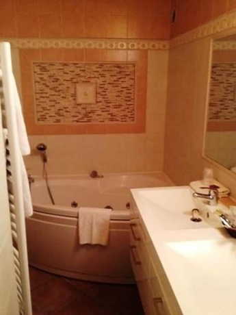 Imagen de la habitación del Hotel Le Plein Sud, La Toussuire. Foto 15
