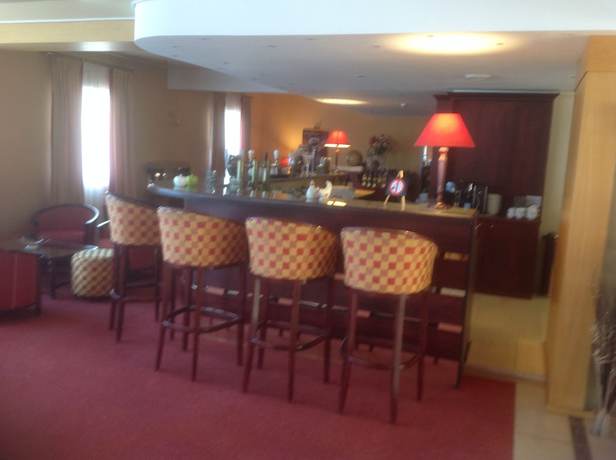 Imagen del bar/restaurante del Hotel Le Pole Europeen. Foto 4