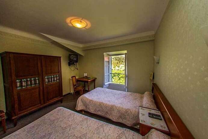 Imagen de la habitación del Hotel Le Pont d\'Or. Foto 11