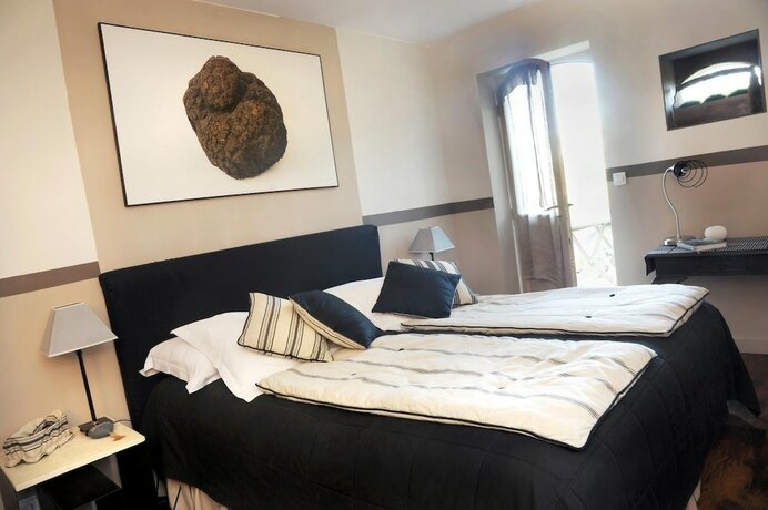 Imagen general del Hotel Le Pont de l\'Ouysse. Foto 2