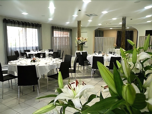 Imagen del bar/restaurante del Hotel Le Pont-bernet. Foto 2