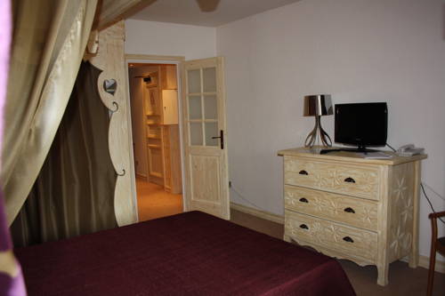 Imagen de la habitación del Hotel Le Portillo. Foto 9
