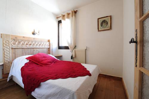 Imagen de la habitación del Hotel Le Portillo. Foto 10