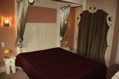 Imagen de la habitación del Hotel Le Portillo. Foto 14
