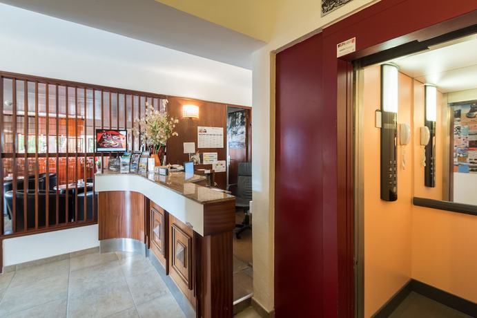 Imagen de los interiores del Hotel Le Porto Appart\'Hotel. Foto 19