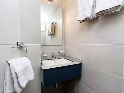 Imagen de la habitación del Hotel Le Postillion. Foto 4