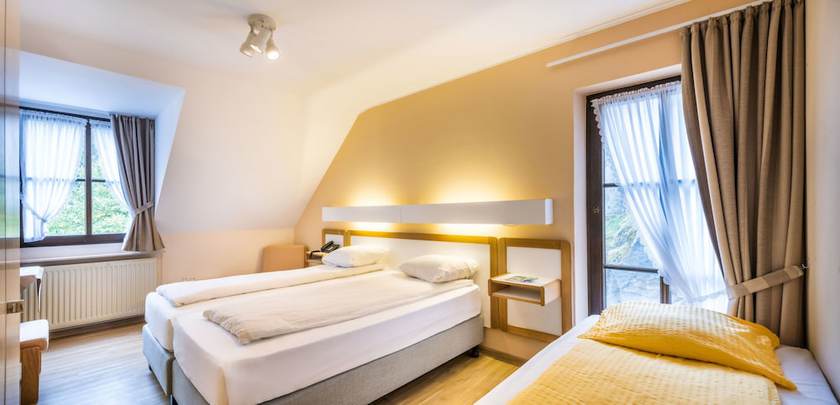 Imagen de la habitación del Hotel Le Postillon. Foto 4