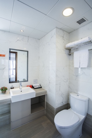 Imagen de la habitación del Hotel Le Prabelle. Foto 7