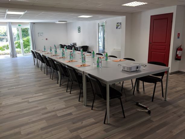 Imagen de los interiores del Hotel Le Pradet. Foto 16