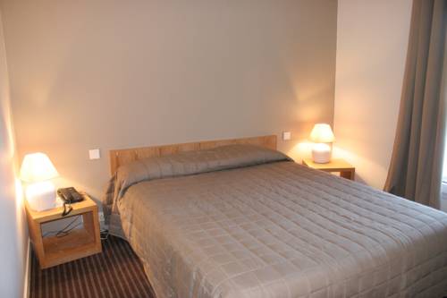 Imagen de la habitación del Hotel Le Pré Saint Germain. Foto 4