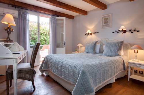 Imagen de la habitación del Hotel Le Pr&eacute; Saint Michel. Foto 11