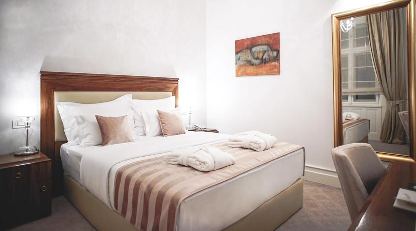 Imagen de la habitación del Hotel Le Premier Boutique. Foto 7