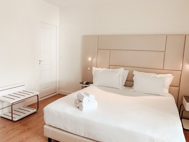 Imagen de la habitación del Hotel Le Premier Lisbon Suites. Foto 6