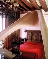 Imagen de la habitación del Hotel Le Presbytere. Foto 3