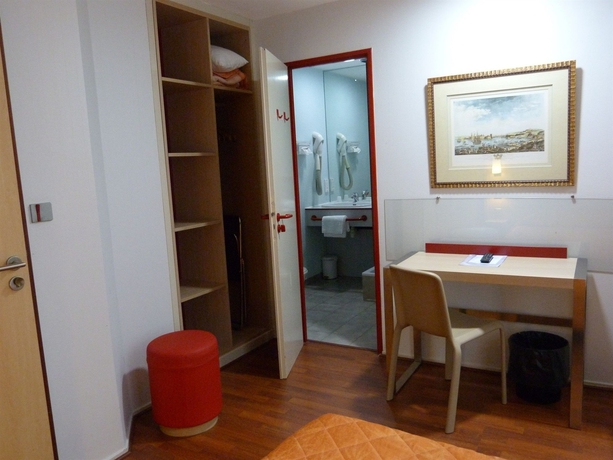 Imagen de la habitación del Hotel Le President. Foto 3