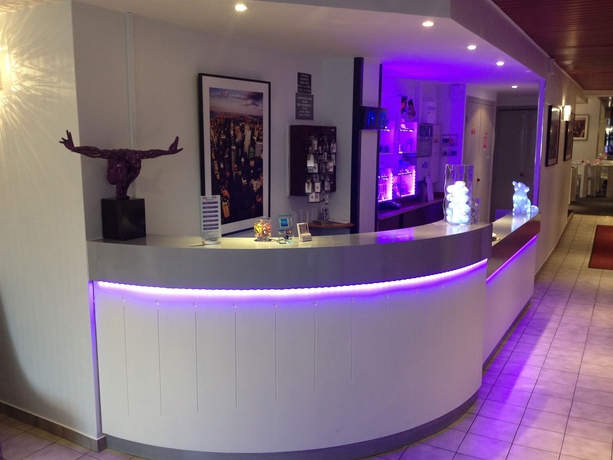 Imagen de los interiores del Hotel Le President. Foto 11