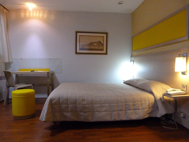 Imagen de la habitación del Hotel Le President. Foto 5