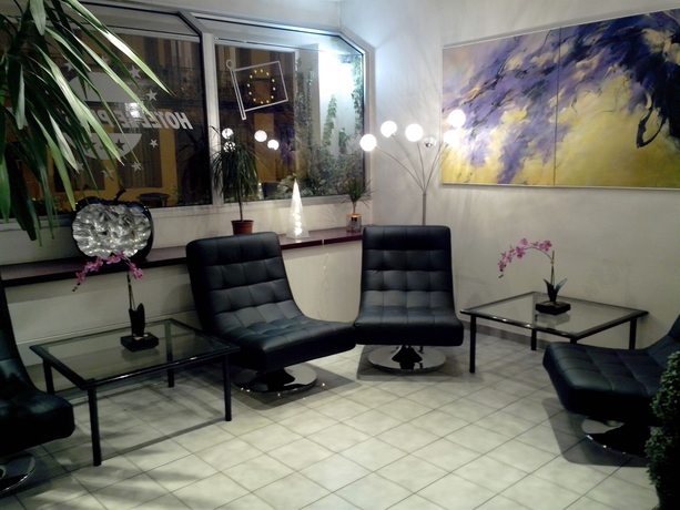 Imagen de los interiores del Hotel Le President. Foto 12