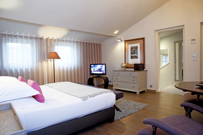 Imagen de la habitación del Hotel Le Prieure. Foto 3