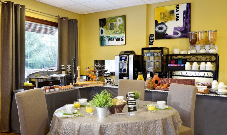 Imagen del bar/restaurante del Hotel Le Prieur&eacute;, Argenton-Sur-Creuse. Foto 2