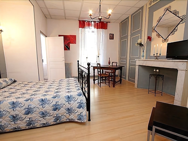 Imagen de la habitación del Hotel Le Prieur&eacute;, Bourg-Saint-Andeol. Foto 5