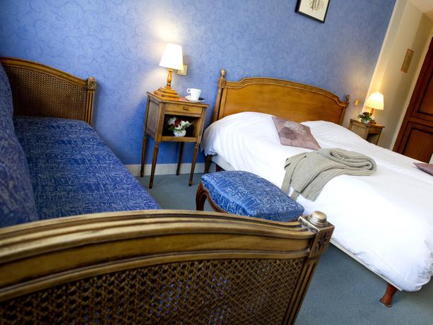 Imagen de la habitación del Hotel Le Prieuré, Rancourt. Foto 5