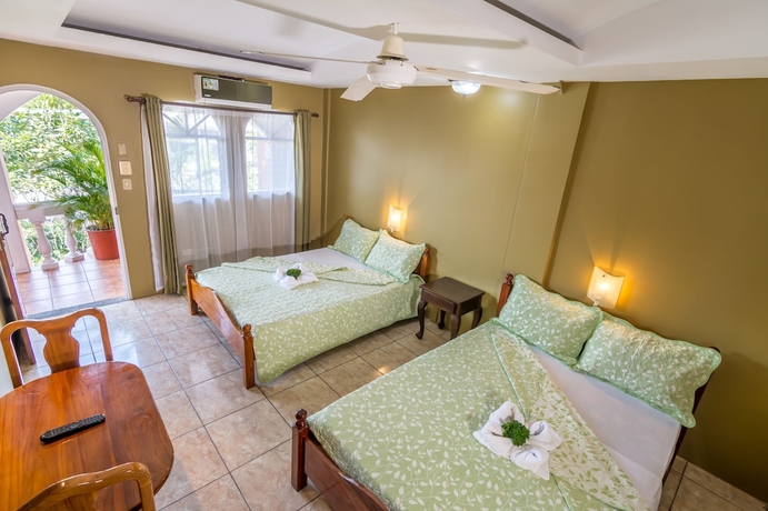 Imagen de la habitación del Hotel Le Priss Inn. Foto 4