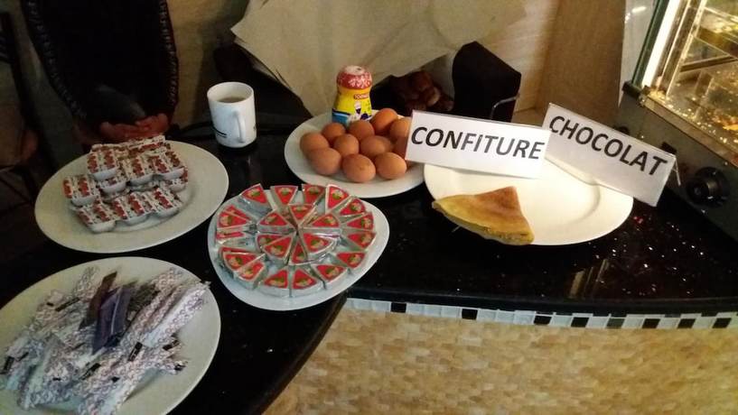 Imagen del bar/restaurante del Hotel Le Privilege. Foto 7